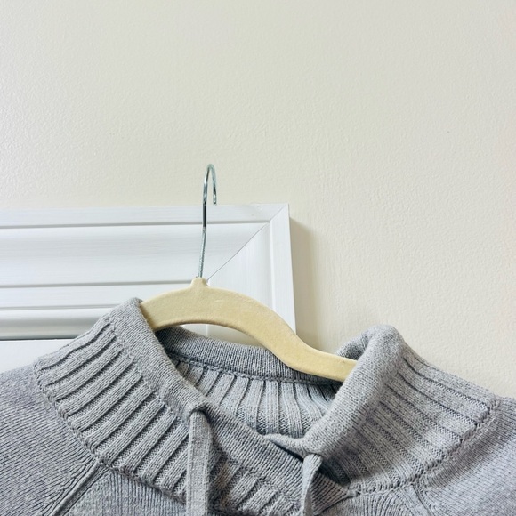 Max Studio Light Gray Knit Sweater - Picture 6 of 6